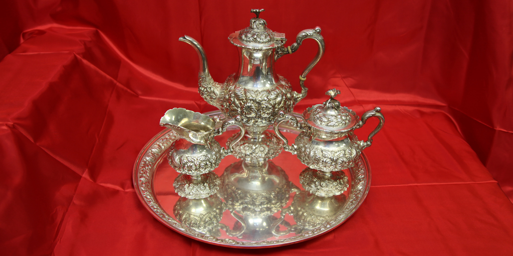 This Sterling Silver Serving Set was purchased when a competitor made a significantly lower offer to the seller. Owl Metals Inc pays the most for your Gold and Silver in and around Baltimore Maryland.